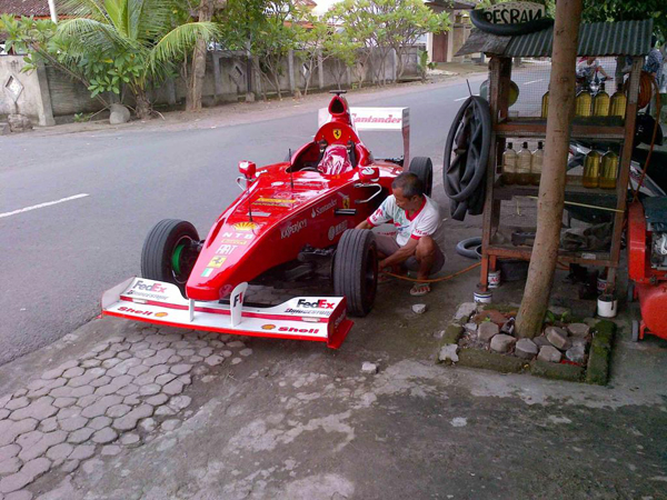 formula 1 jalan raya indonesia - otomotifzone (6)W