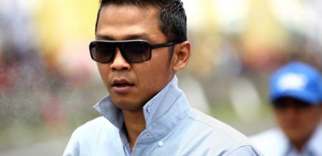 Rio Teguh sang ketua pengrov yang harus selalu setia menjadi pendengar terbaik bagi korwilnya