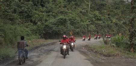 Berbagai macam medan jalan sudah ditaklukkan oleh tim Ekspedisi Nusantara Honda 2014