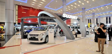 Booth Suzuki pada Pameran Surabaya Auto Show 2014 di Grand City, Surabaya.