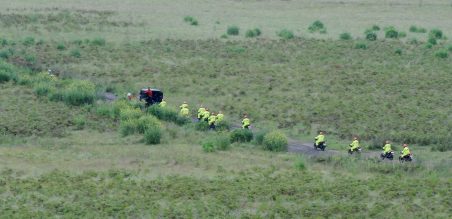 Tim Ekspedisi Nusantara melewati kawasan  teletubis, bromo
