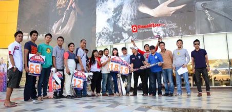 Konvoi promosi bersama 16 komunitas mobil di Makassar
