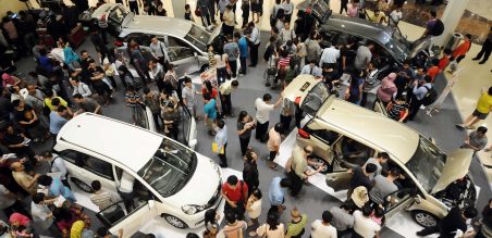 Pameran Honda Mobilio selalu ramai dan diserbu pengunjung