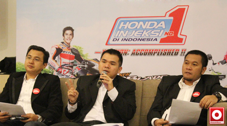 (Kiri ke Kanan) Wiriadi Sucipto, Lerri Gunawan, Demmy Firmansyah