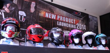 Busa interior yang sangat halus dan nyaman serta dapat dilepas dan dicuci