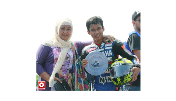Galang Hendra bersama Ibunda