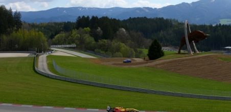 Aksi Sean Gelael pada saat test pra musim di sirkuit Red Bull Ring, Austria