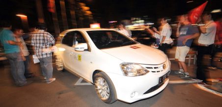 Surabaya Ramadhan On The Road ke-9 yang di gelar di Mc Donald Manyar Kertoatjo Surabaya