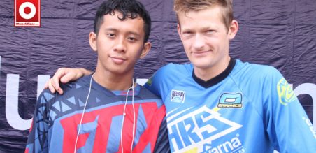 Agi Agassi and Lewis Stewart good performance MX