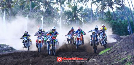 Crosser Bule Masih Mendominasi