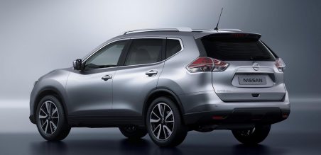 All New Nissar X Trail tampak belakang