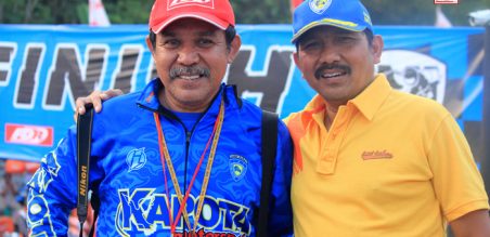 Ki - Ka : Haris Tommy (Kapota Motorsport) & H.R.M Djoko Suryono (Kabid Organisasi Pengrov IMI Jabar)
