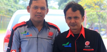 Eko Satriyanto, Automotive Supervisor PT. Atlas Petroschem Indo (Kanan)