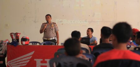 Pengarahan Dari Kasat lantas Kabupaten Bone