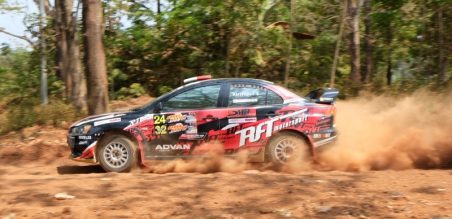 Aksi pembalap Speed Master Seri 2 