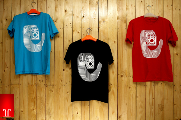 Merchandise resmi OtomotifZone.com dijual untuk umum