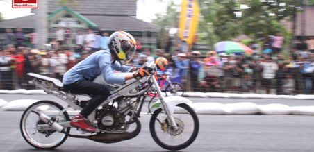 King Of Battle Competition Mizzle Hydra Drag Bike 2014 Seri IV