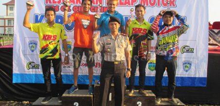Para juara MP1 Open bersama Kompol Hendra Gunawan, S.ik selaku Wakapolres Tasikmalaya