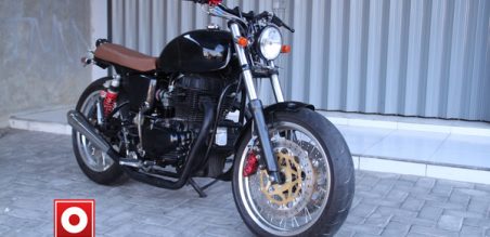 Baja Hitam Honda CB 400 Yogyakarta