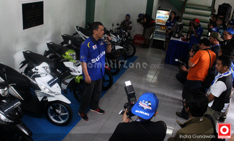 Yohan Yahya memperkenalkan varian terbaru Suzuki kepada awak media
