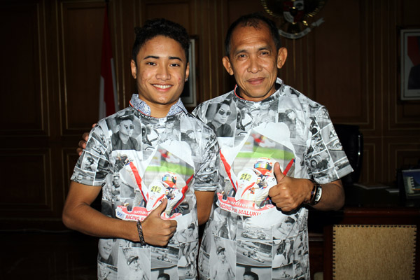 David Sitanala Foto bersama Said Assegaff Gubernur Maluku