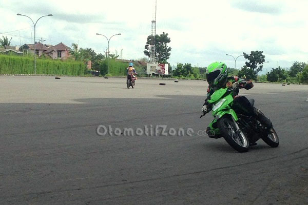 AM Fadly. Adaptasi lagi dengan tunggangan lama di Maguwoharjo.