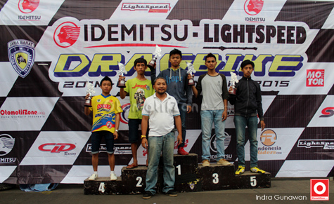 Para juara di event IDEMITSU OIL LIGHT SPEED Drag Bike 201m Champ 2015