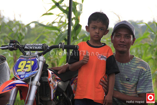 Di dukung penuh sang ayah.