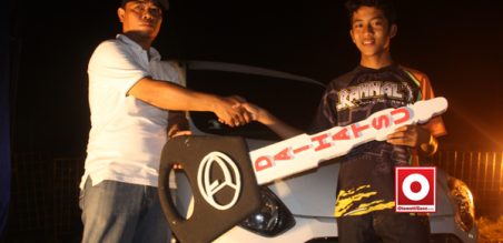 Hendra Kecil bawa daihatsu ayla