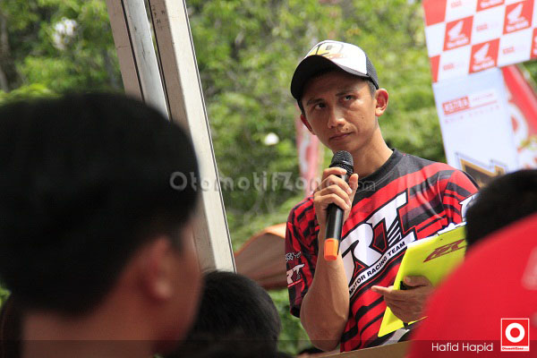 Tugas tambahan sebagai instruktur Astra Racing School 2015.