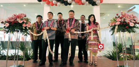Cheremony Pemotongan Pita menandai di bukanya Honda Mandalasena, Malang