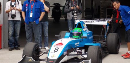 Darma Mangkuluhur Hutomo pembalap asal Indonesia 