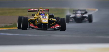 Sean Gelael saat melakukan testing Formula 3 selama dua di Sirkuit Ricardo Tormo