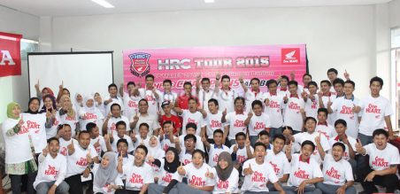 HRC Tour 2015 yang diselenggarakan di SMK MedikaCom Bandung