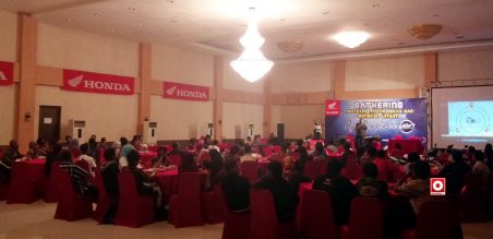 Peserta antusias mengikuti gathering MPM tentang pengenalan Honda Smart Technology
