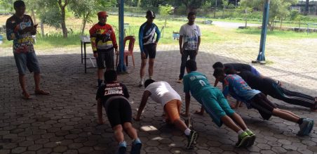 Pembalap dilatih fisik dan langsung diawasi H.Momo Harmono