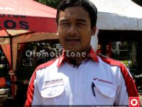 Roni selaku Kepala Bengkel Honda Daya Anugrah Mandiri Baros