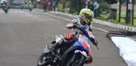 Danis Virgian asal Subang di event Matic Race Mavic Oil Sumber Production 2015
