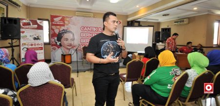 Dr.Edy Subagio dari Klinic Kecantikan Belagio memberikan tips mencapai berat badan ideal
