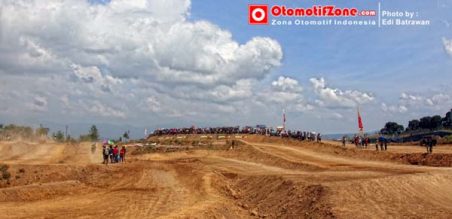 Layout sirkuit yang memenuhi standar nasional
