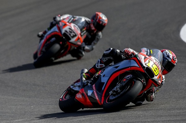 Duo Aprilia masih harus bersabar.