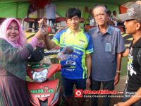 Bunda Bilqis serahkan kunci motor
