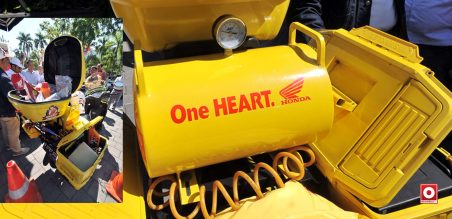 Motor mekanik layanan Honda Home Service sudah dimodifikasi untuk membawa alat perbengkelan, sparepart dan tabung untuk kompressor