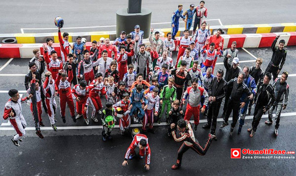 Seluruh pembalap X30 Challenge Singapura 2015 round 1