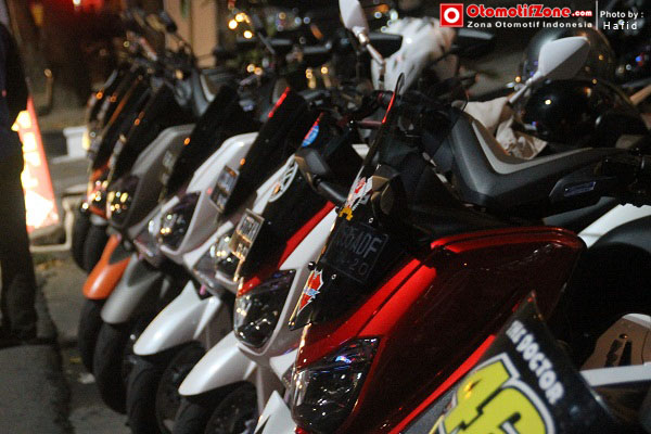 Yamaha NMAX berkumpul antara pengusaha dan kawula muda yang tampil elegan.