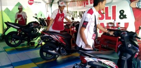 Program Servis 2 in 1 dengan keuntungan diskon 30-40% dari harga biasa.