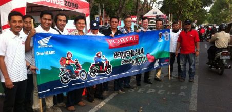 MPM bersama komunitas Portal Surabaya melakukan Safety Awareness Compaign