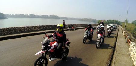 Ratusan bikers lakukan touring