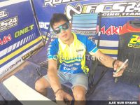 F.Chimon Saat selfie Sesion