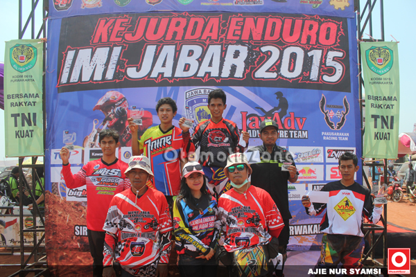 Andy F kuasai podium di kelas Trail Lokal Open